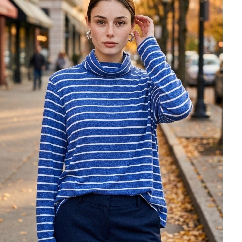 Lane Bryant 22/24 Blue White Striped Turtleneck Top Plus Size Rayon Blend NWT